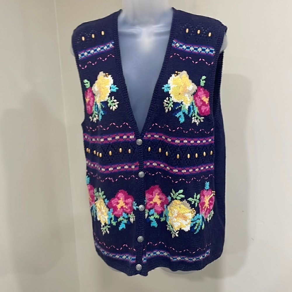 Jantzen vintage embroidered and beaded floral vest. Size M medium 8/10